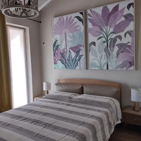 Sarita Oda ve Kahvaltı